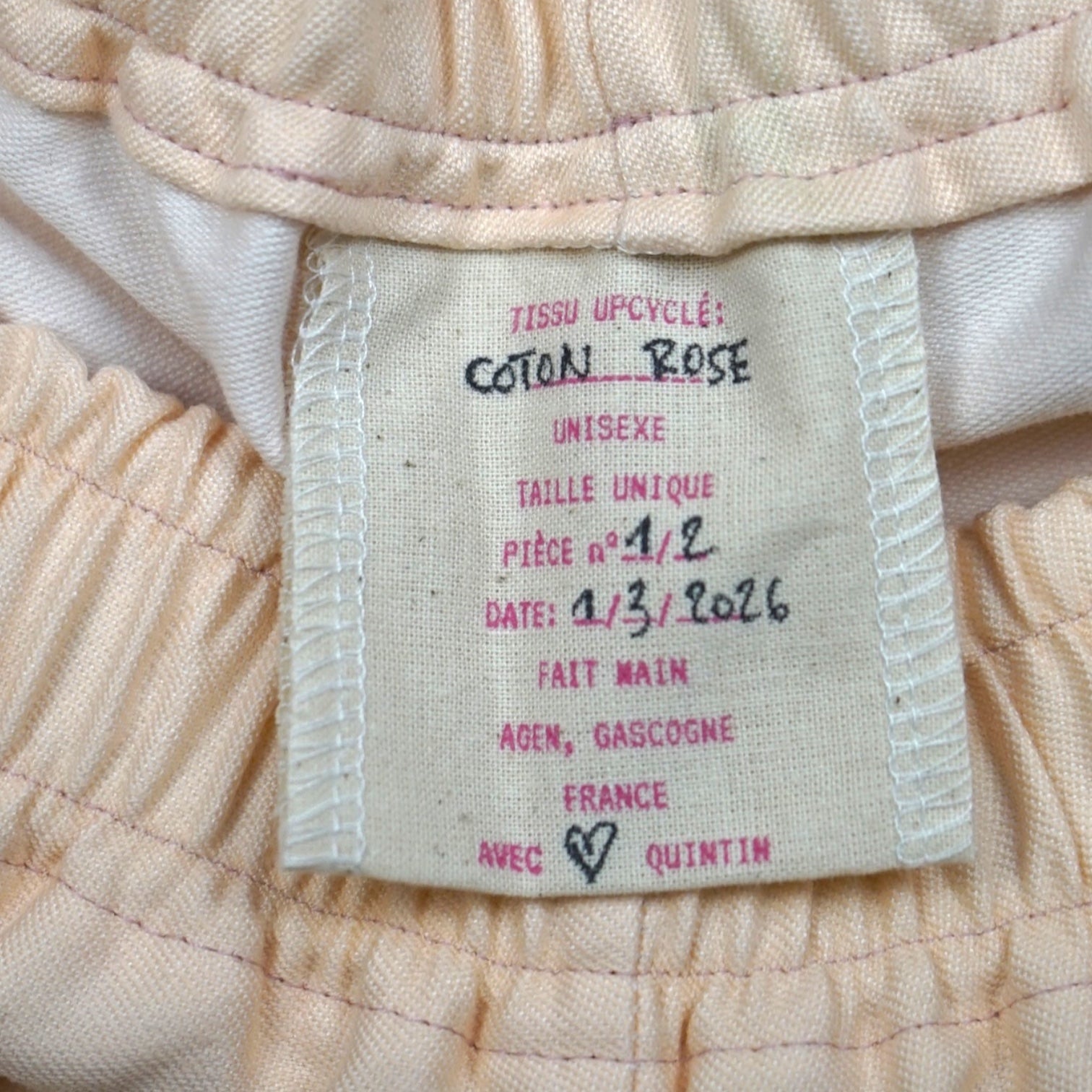 Short parachute Rose Perlé n°2 – Coton upcyclé – Taille unique S à L – Unisexe – Collection Rose Bonbon / Couleurs Unies – Quintín