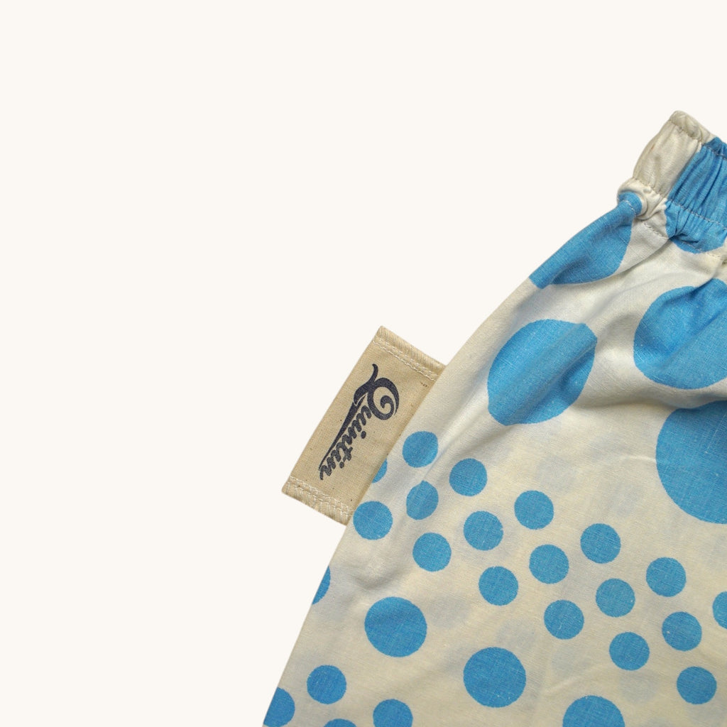 Short parachute Bubble Blue Retro – Coton upcyclé – Taille unique S à L – Unisexe – Collection Années 70 – Quintín