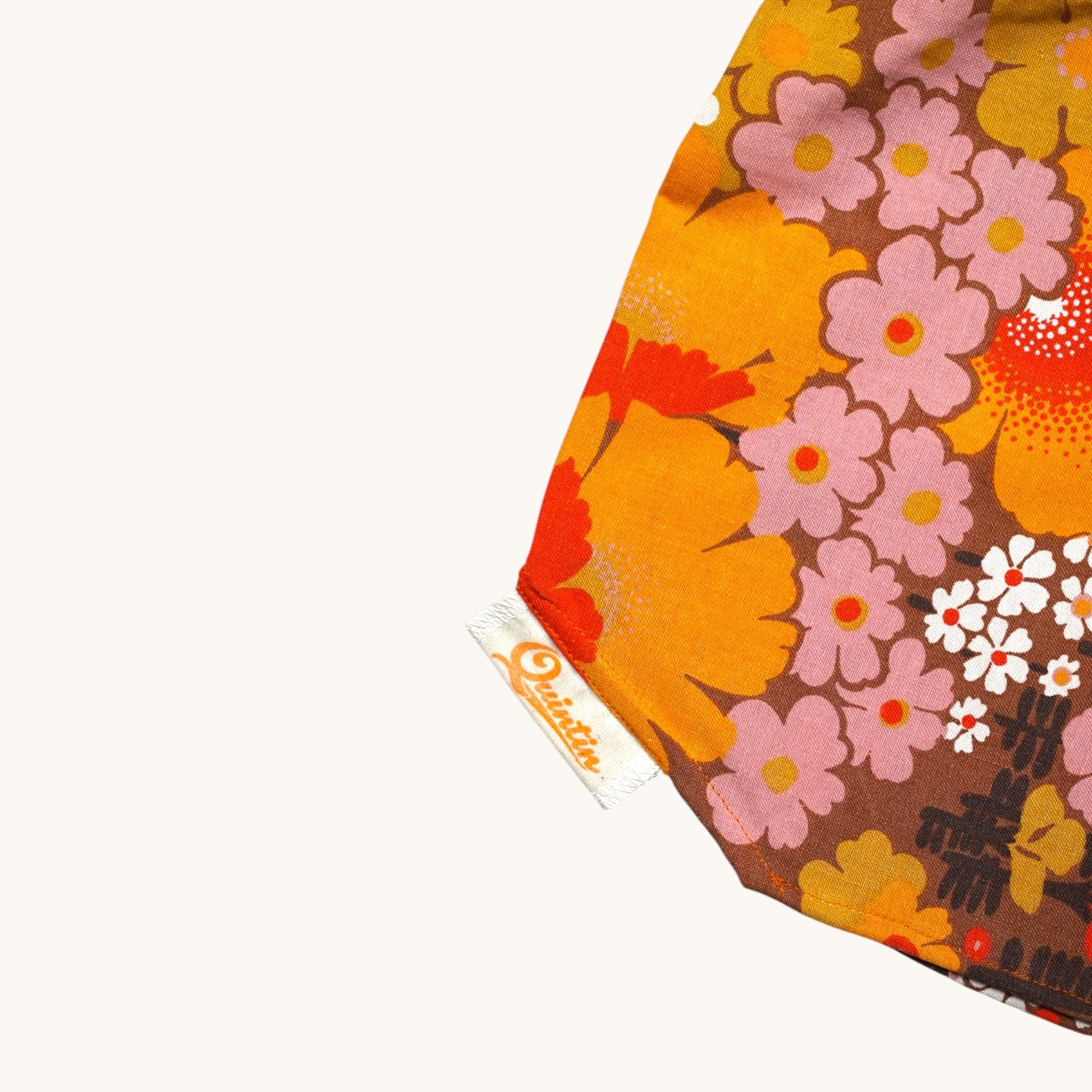 Short parachute 70's Flowers – Coton upcyclé – Taille unique S à L – Unisexe – Collection Années 70 – Quintín