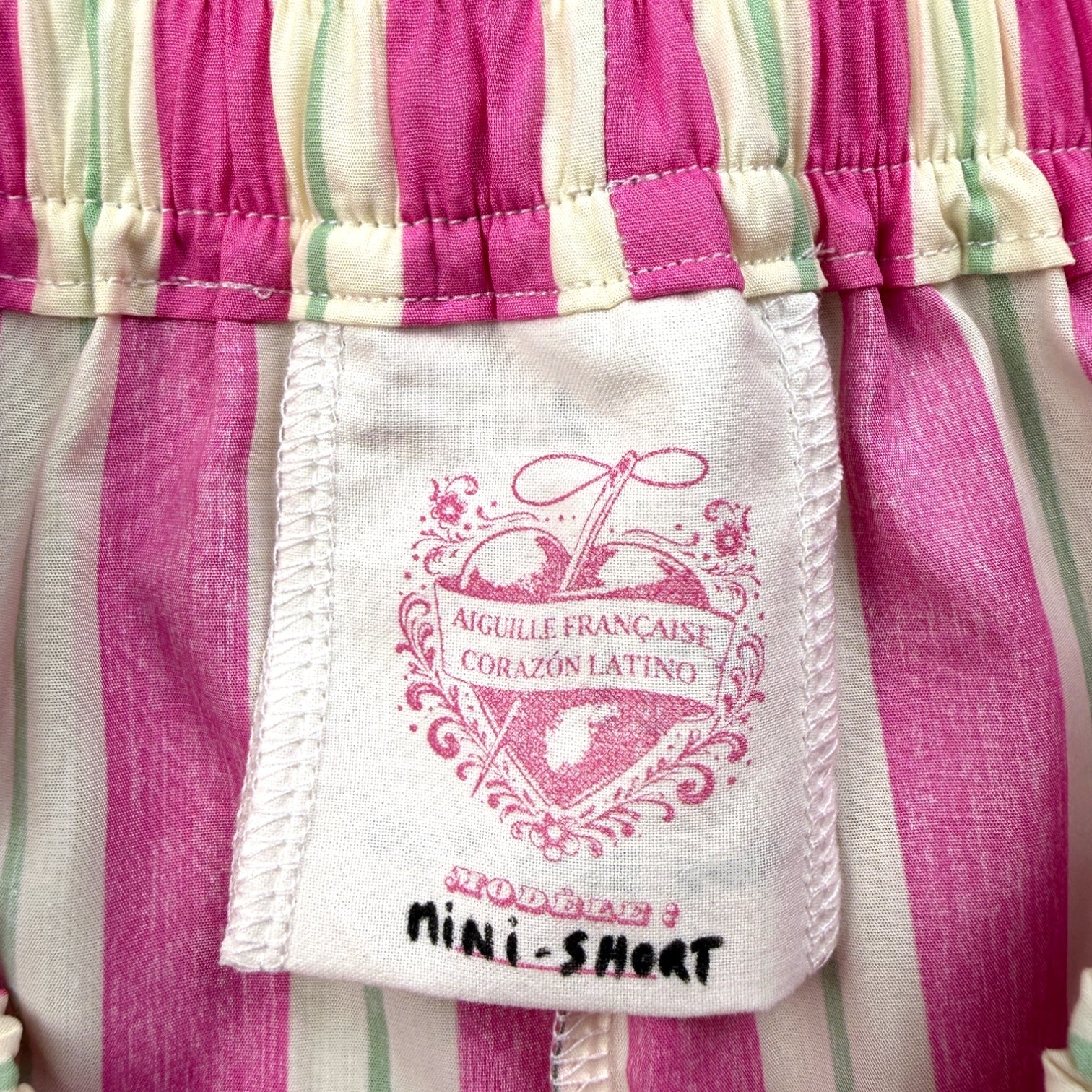 Mini-short Rose Rayé – Collection Rose Bonbon & Rayée – Quintín