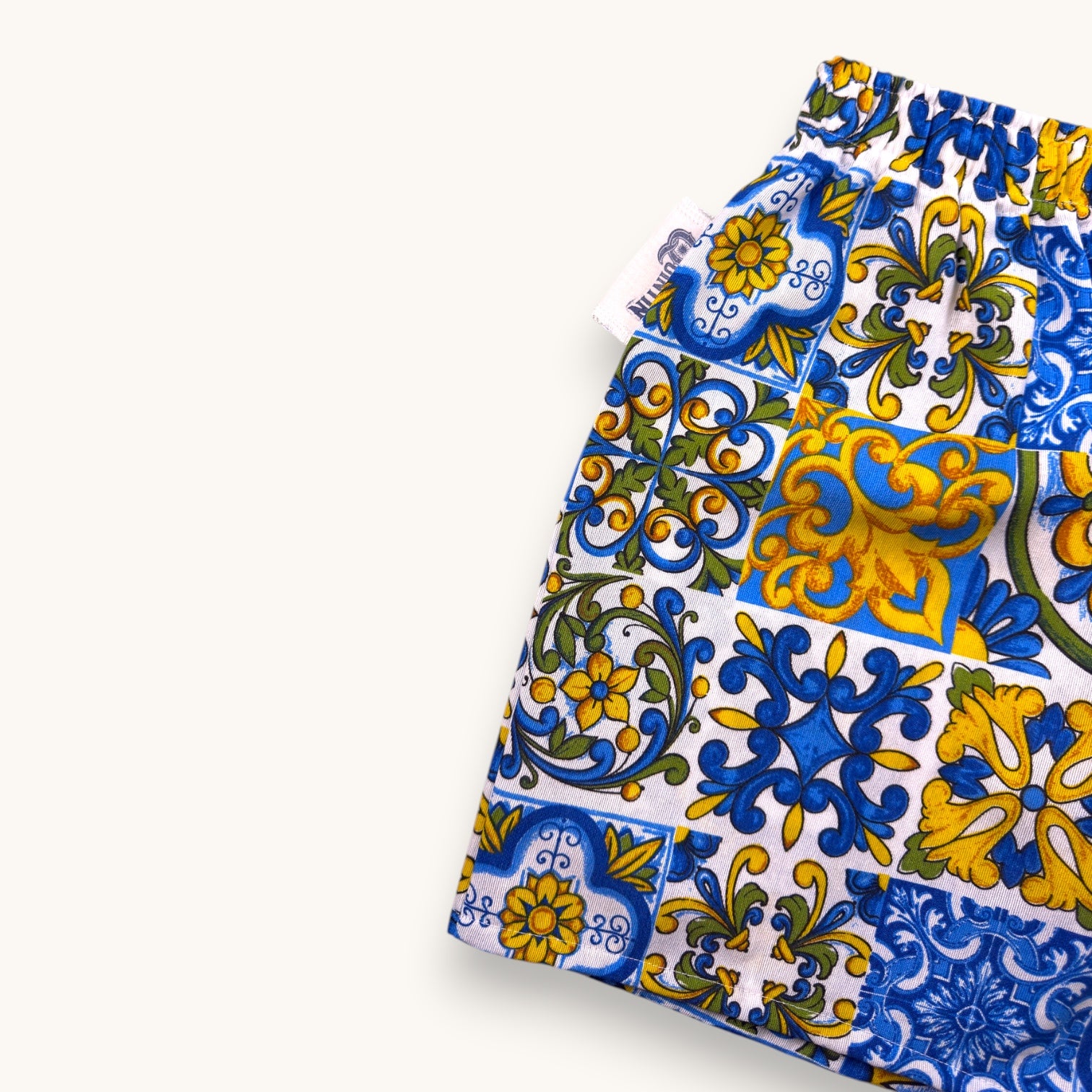 Short long Azulejos – Collections Azzurro & Géométrique – Quintín
