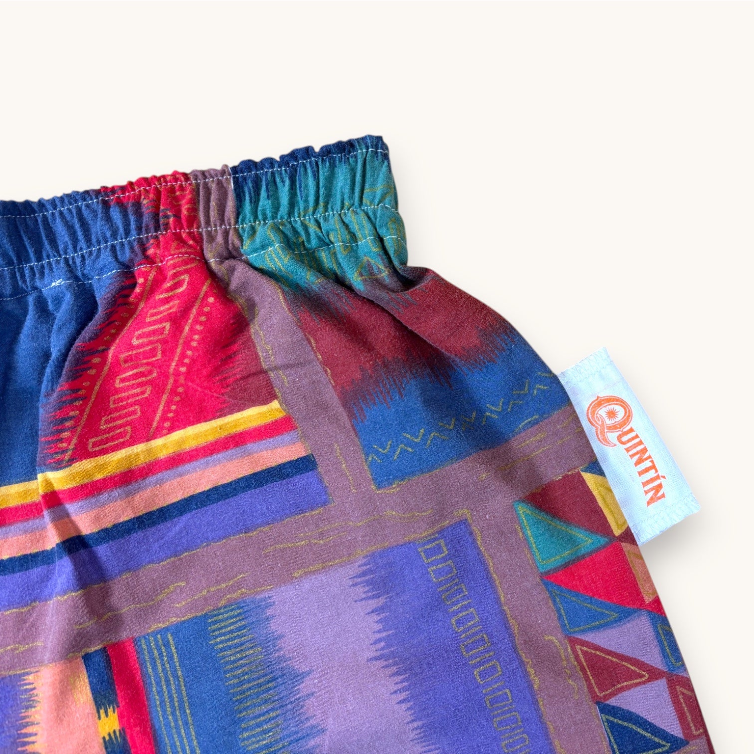 Short parachute 80's – Coton upcyclé – Taille unique S à L – Unisexe – Collection Géométrique – Quintín