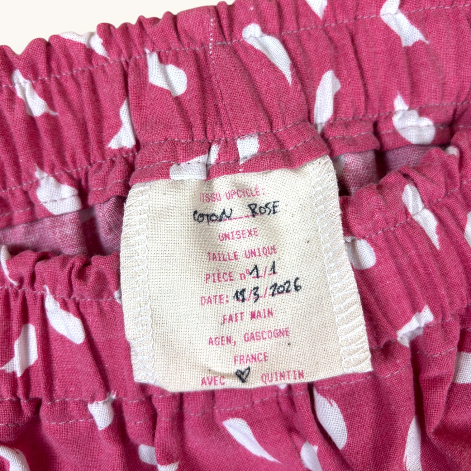 Short parachute Rose Pinceaux – Coton upcyclé – Taille unique S à L – Unisexe – Collection Rose Bonbon / Géométrique – Quintín