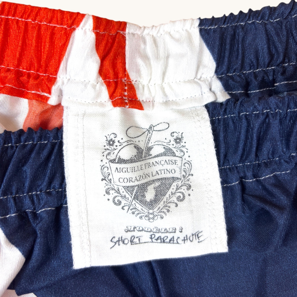 Short parachute Union Jack – Polyester upcyclé – Taille unique S à L – Unisexe – Collection Pop Culture / Rayé – Quintín