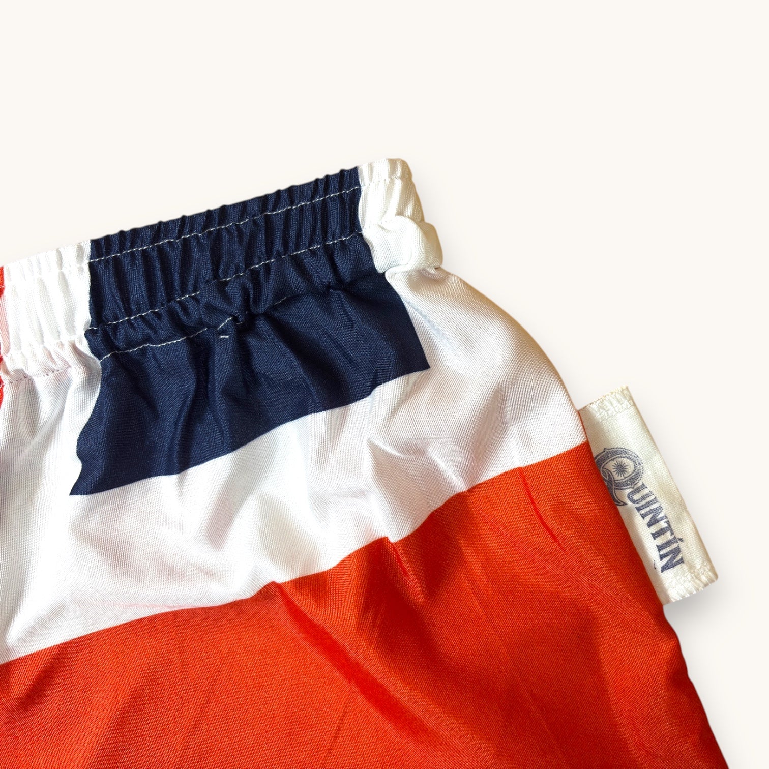 Short parachute Union Jack – Polyester upcyclé – Taille unique S à L – Unisexe – Collection Pop Culture / Rayé – Quintín