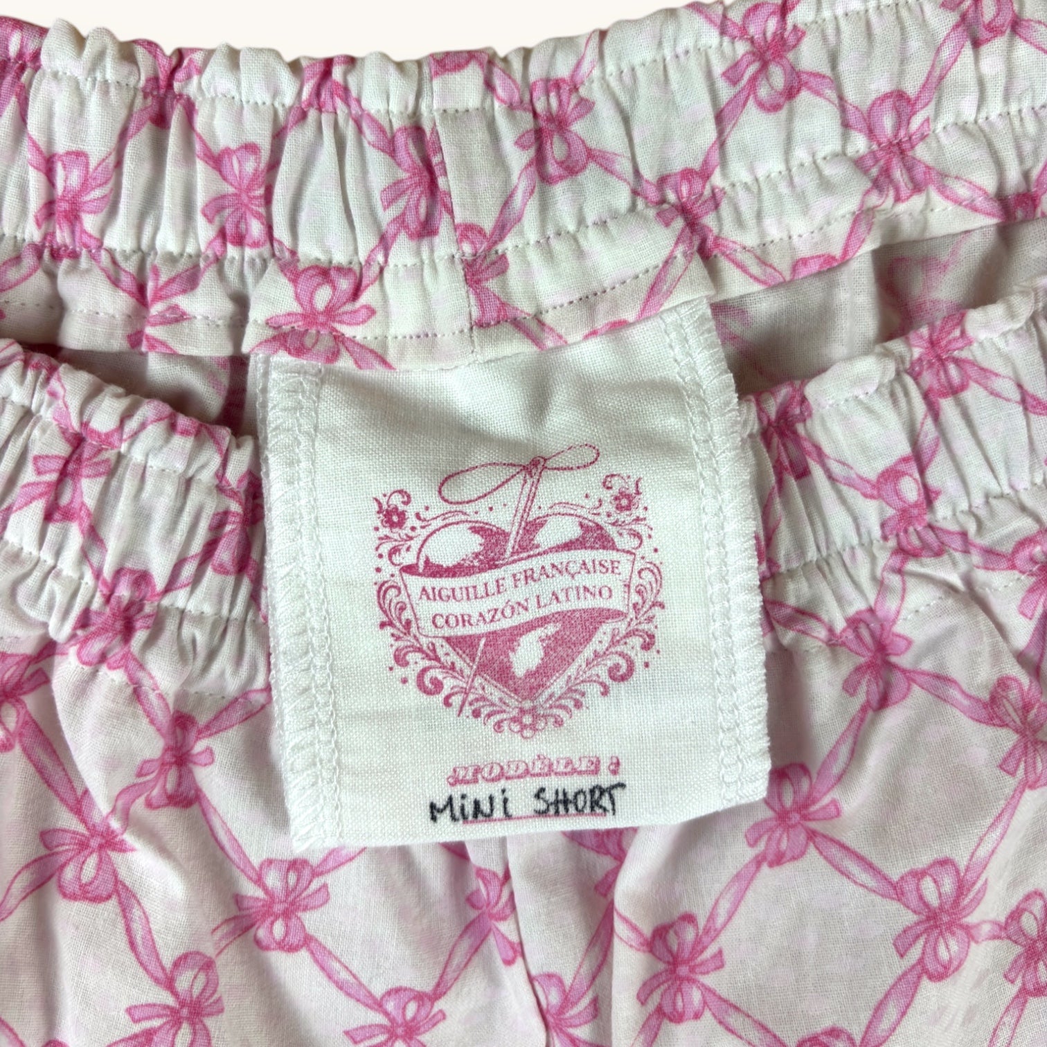 Mini-short Noeuds Papillon Rose – Coton upcyclé – Taille unique S à L – Unisexe – Collection Rose Bonbon – Quintín