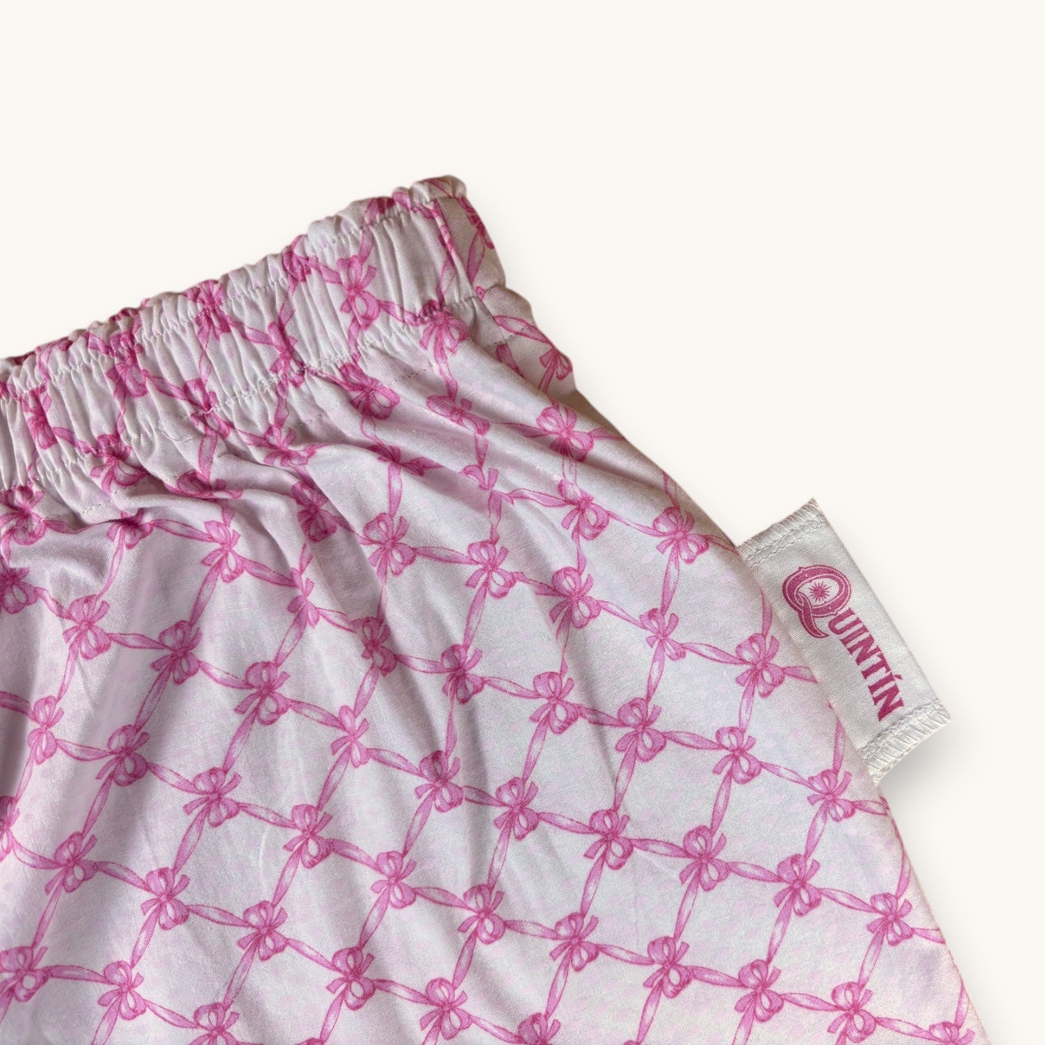 Mini-short Noeuds Papillon Rose n°2 – Coton upcyclé – Taille unique S à L – Unisexe – Collection Rose Bonbon – Quintín