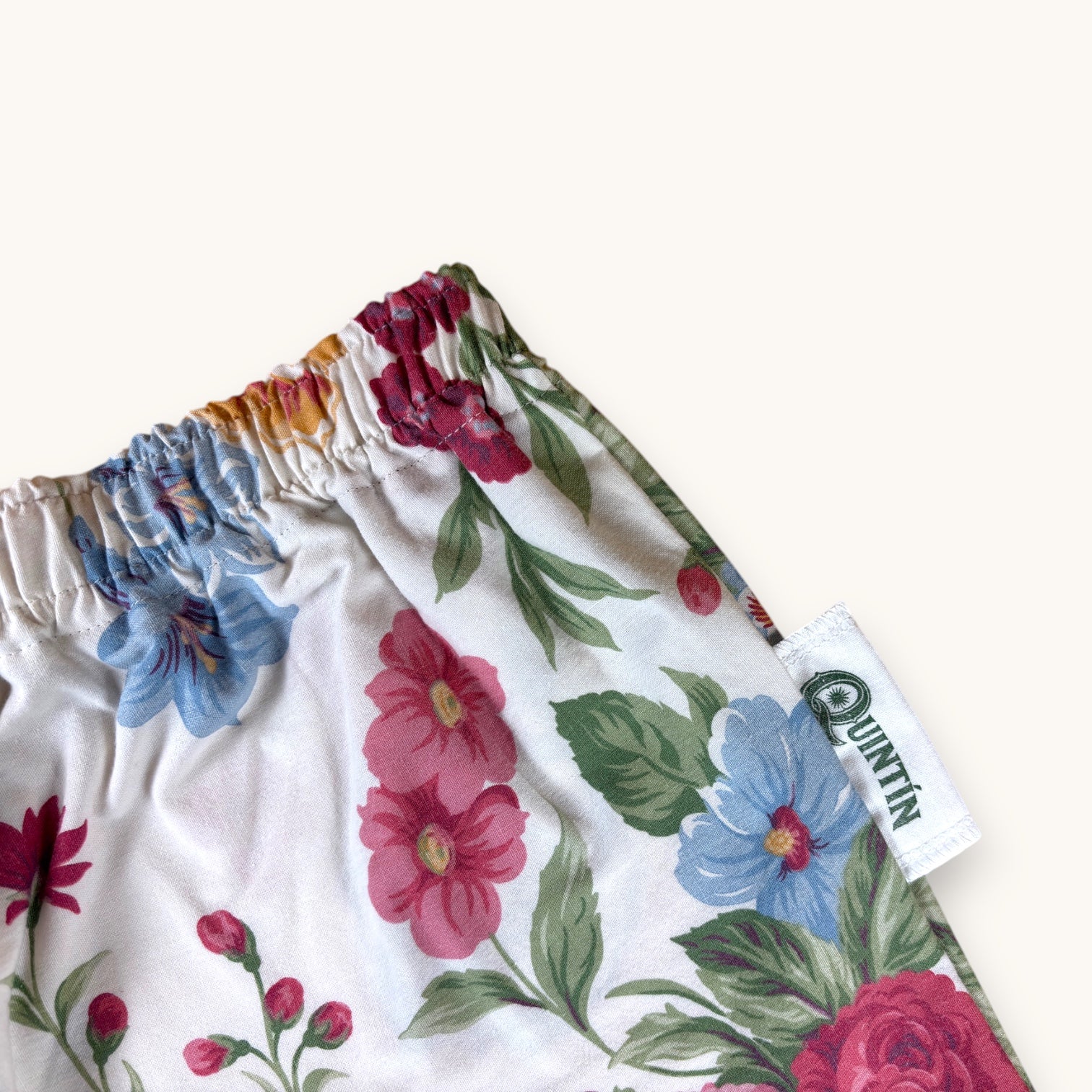 Mini-short Fleurs British – Coton upcyclé – Taille unique S à L – Unisexe – Collection Fleurs – Quintín