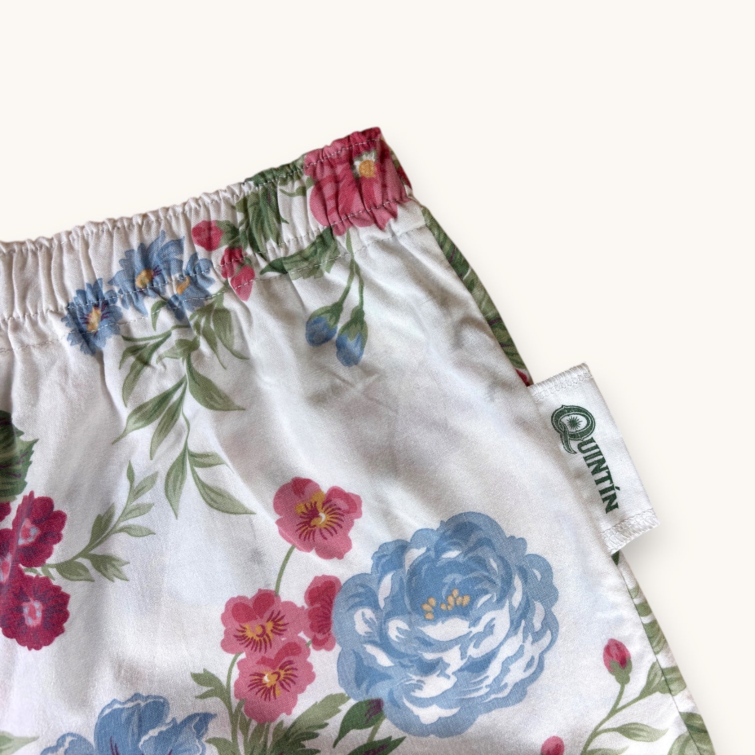 Mini-short Fleurs British n°2 – Coton upcyclé – Taille unique S à L – Unisexe – Collection Fleurs – Quintín