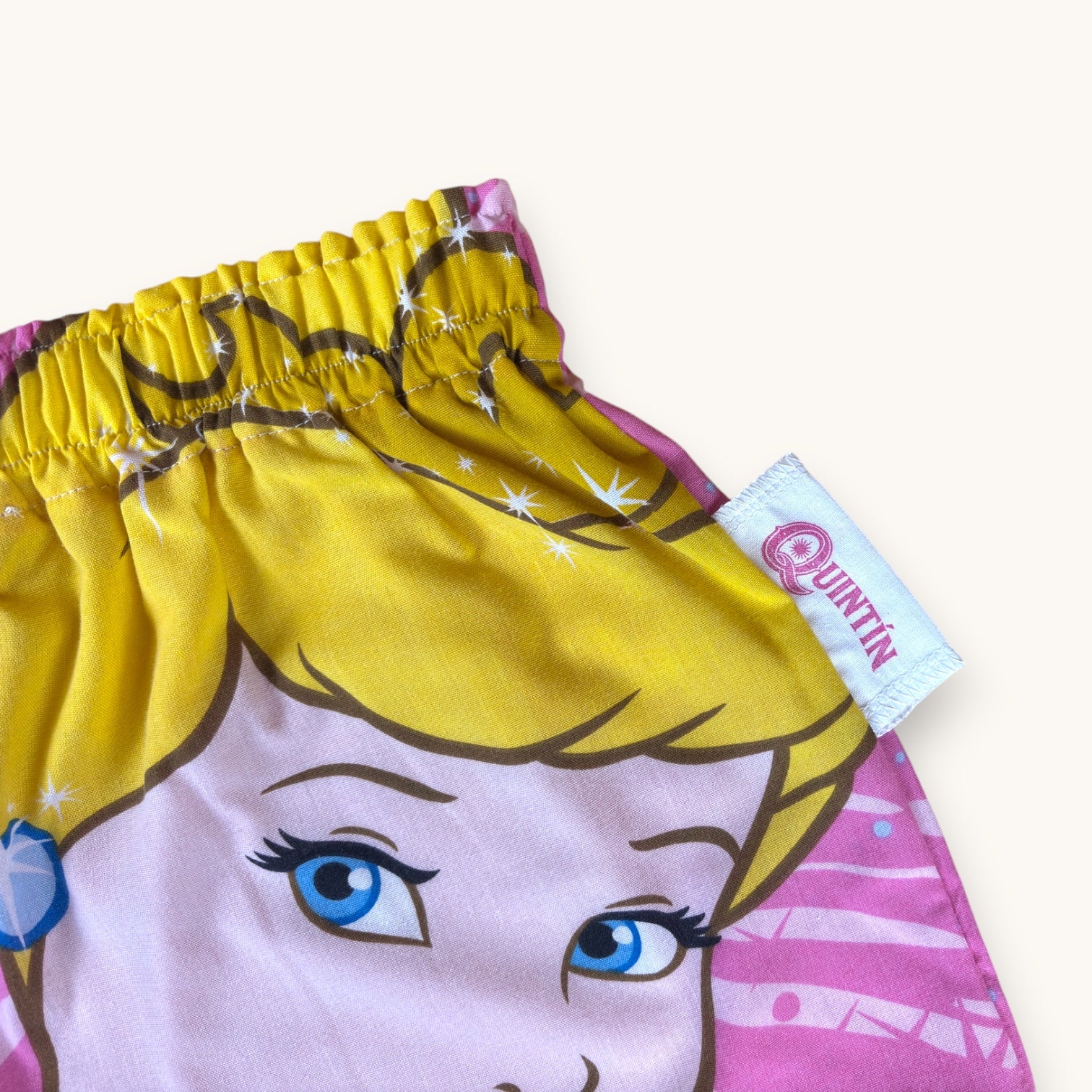 Mini-short Princesse – Coton upcyclé – Taille unique S à L – Unisexe – Collection Pop Culture / Rose Bonbon – Quintín