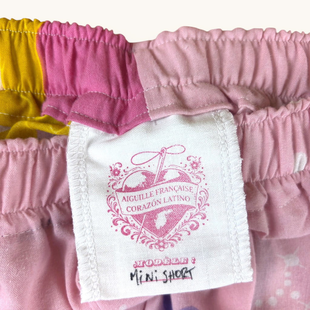 Mini-short Princesse n°2 – Coton upcyclé – Taille unique S à L – Unisexe – Collection Pop Culture / Rose Bonbon – Quintín