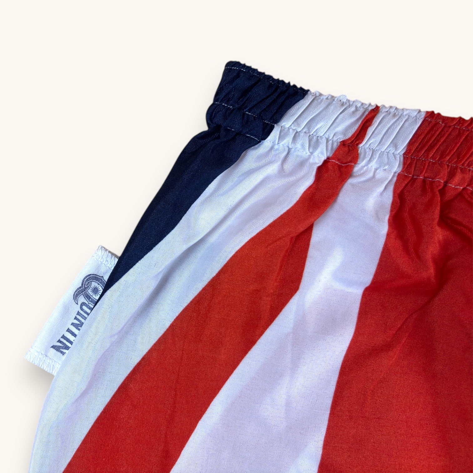Mini-short Union Jack – Polyester upcyclé – Taille unique S à L – Unisexe – Collection Pop Culture /Rayé – Quintín