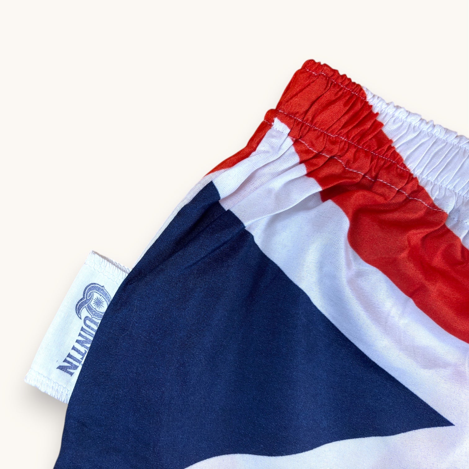 Mini-short Union Jack n°2 – Polyester upcyclé – Taille unique S à L – Unisexe – Collection Pop Culture /Rayé – Quintín