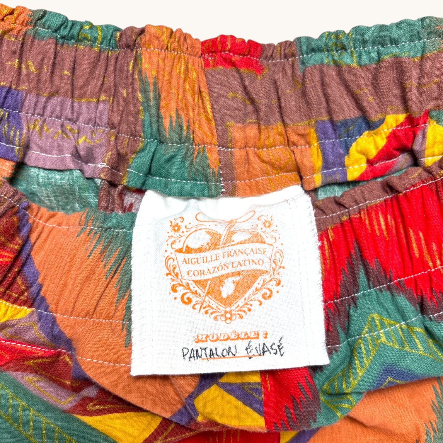 Pantalon évasé 80's n°2 – Coton upcyclé – Taille unique S à L – Unisexe – Collection Géométrique – Quintín