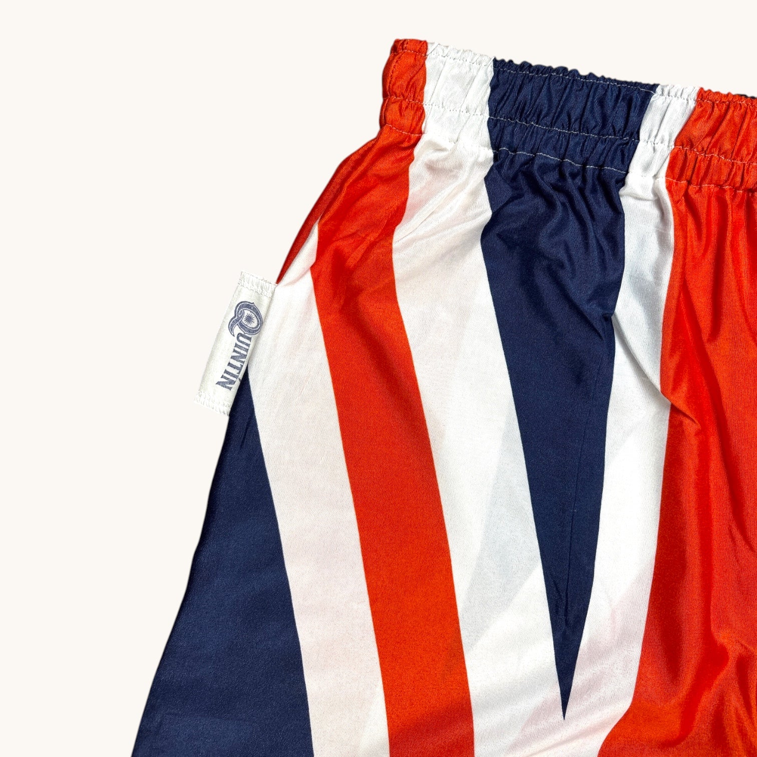 Pantalon évasé Union Jack – Polyester upcyclé – Taille unique S à L – Unisexe – Collection Pop Culture / Rayé – Quintín