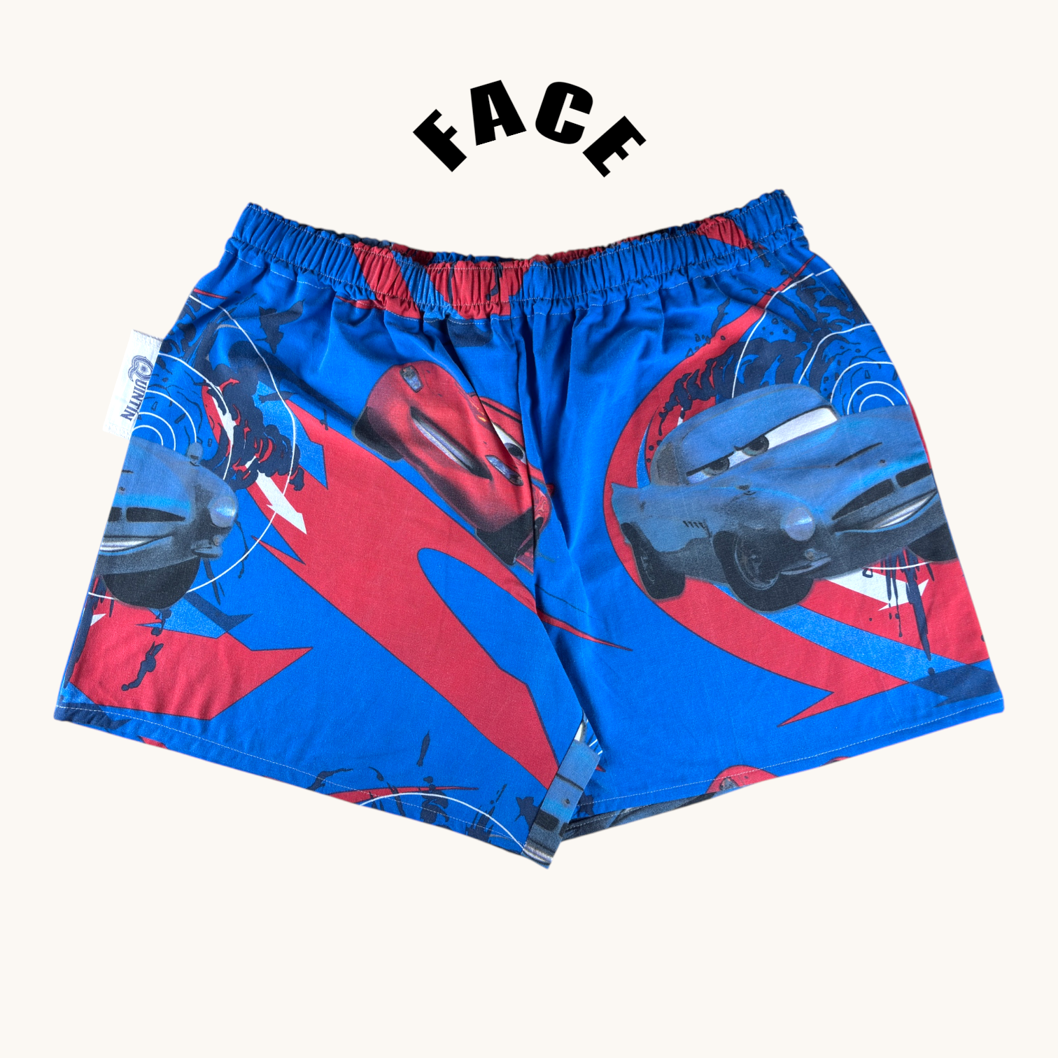 Short parachute Cars – Coton upcyclé – Taille unique S à L – Unisexe – Collection Pop Culture – Quintín