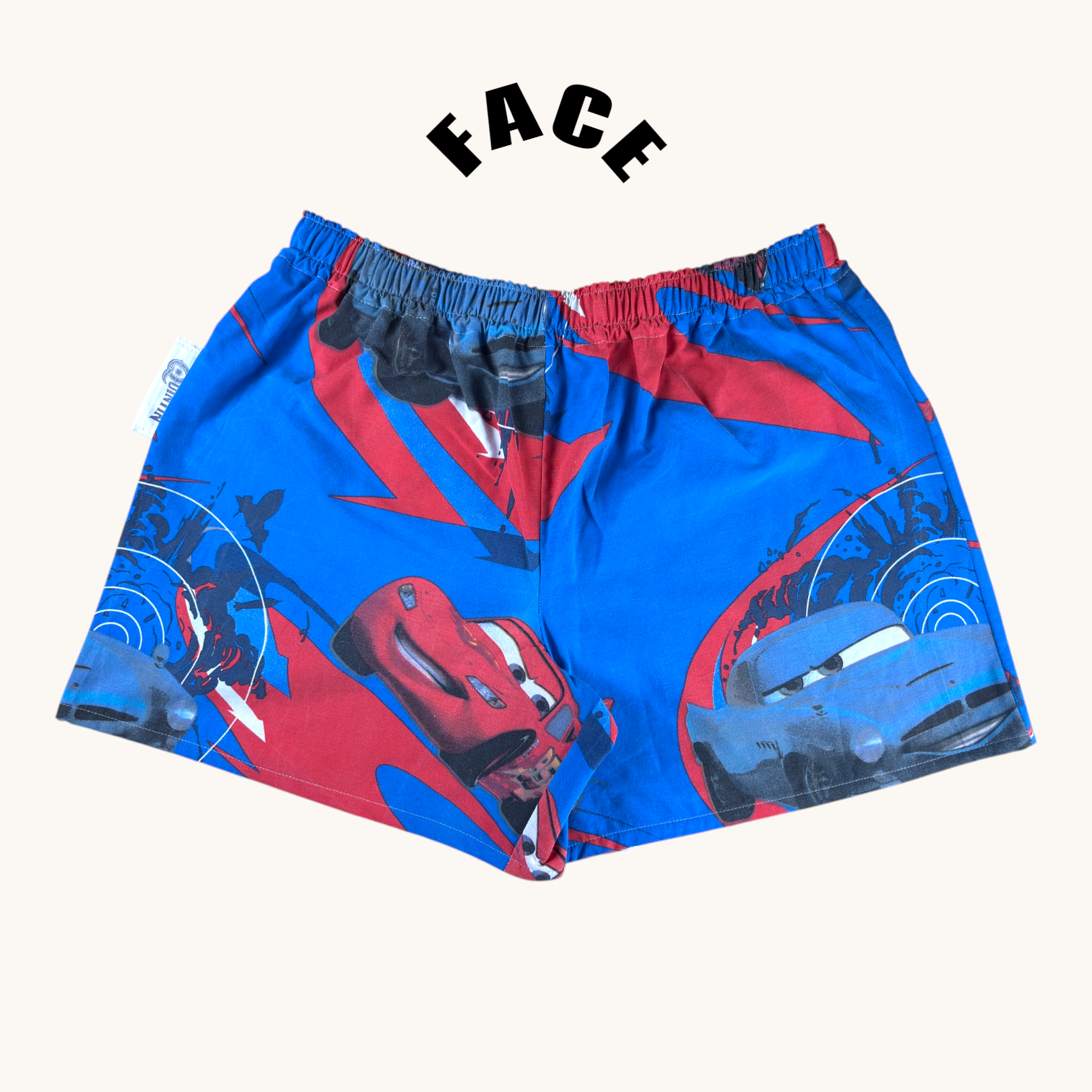 Short parachute Cars n°2 – Coton upcyclé – Taille unique S à L – Unisexe – Collection Pop Culture – Quintín