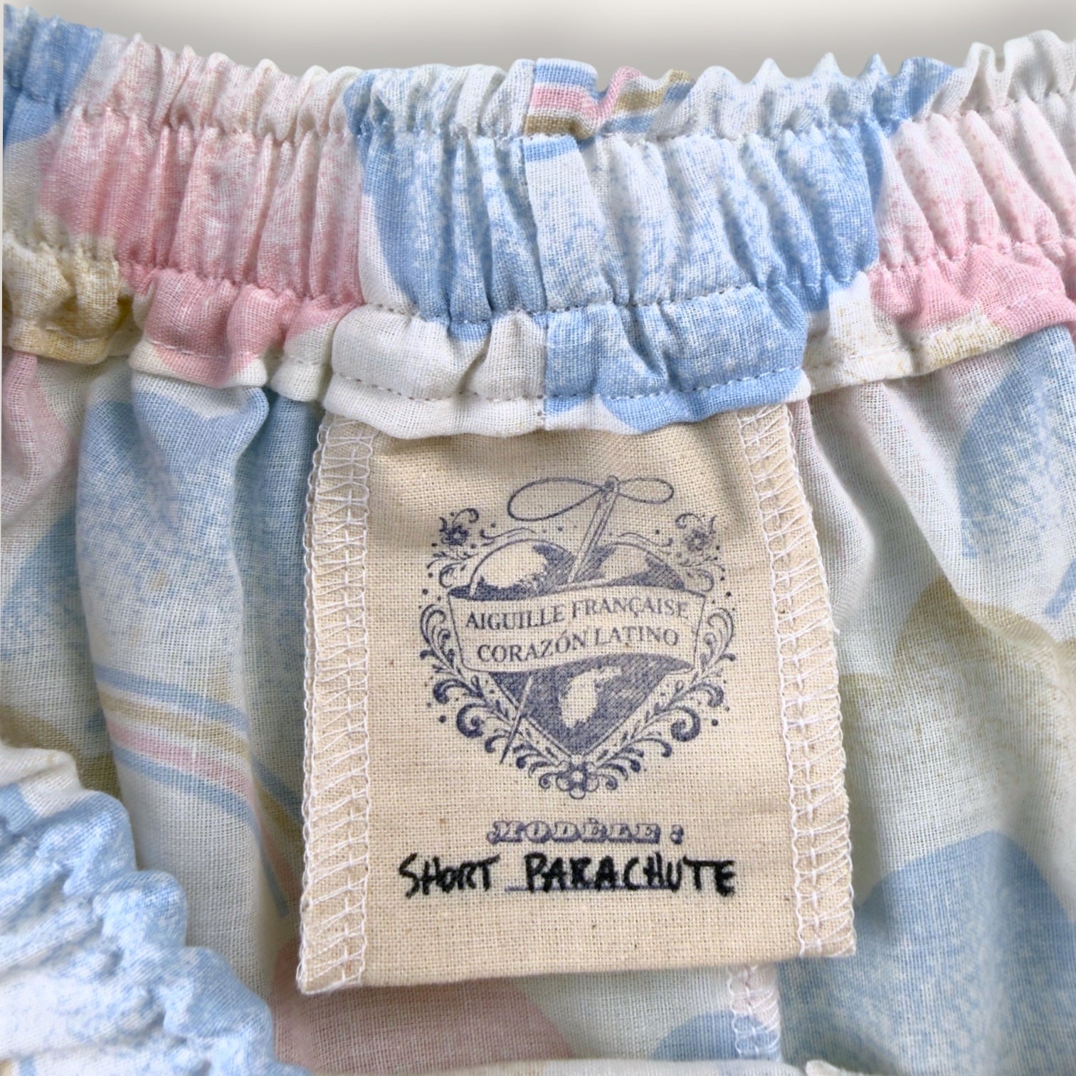 Short Parachute Arco Iris Pastel n°2 – Collection Paysage & Rose Bonbon