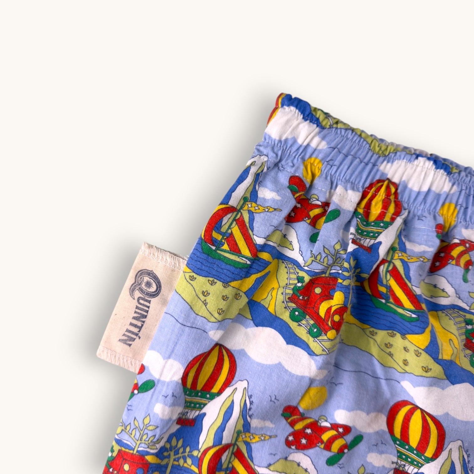 Short Parachute Montgolfières Vintage – Collection Pop Culture – Quintín