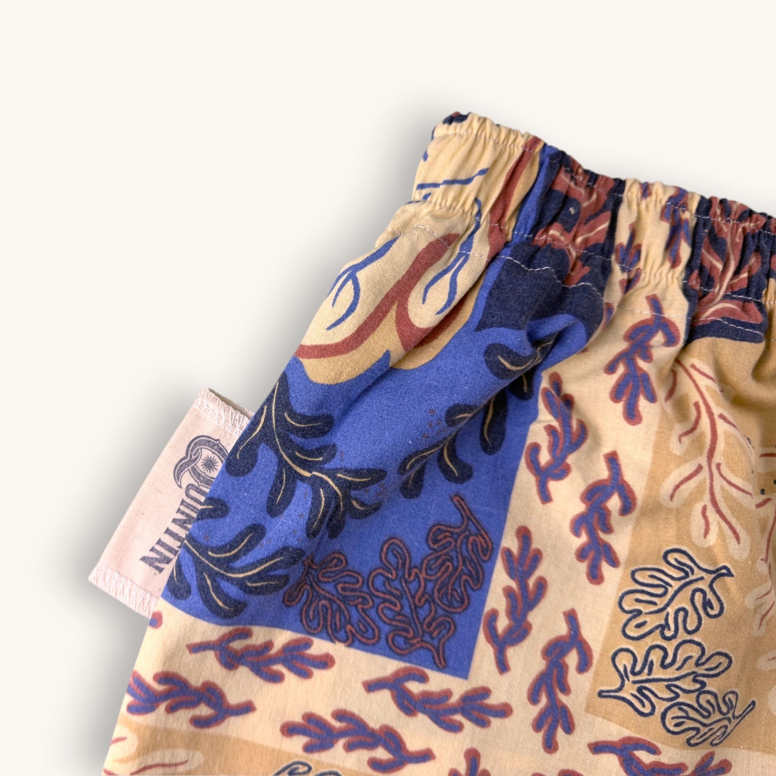 Short Parachute Corail Marin n°2 – Collection Fleurs – Quintín