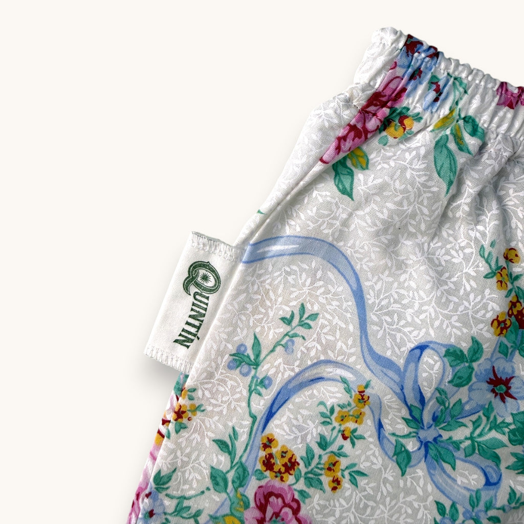 Mini-short Pivoines – Collection Fleurs – Quintín