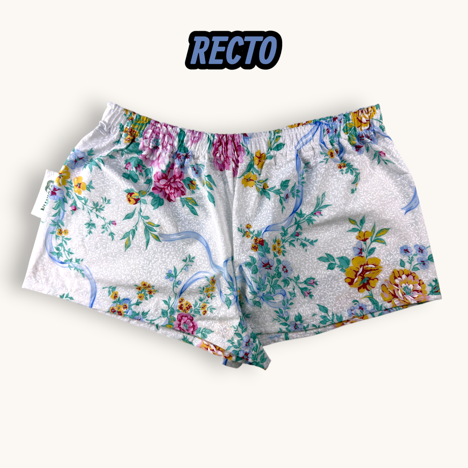 Mini-short Pivoines n°3 – Collection Fleurs – Quintín
