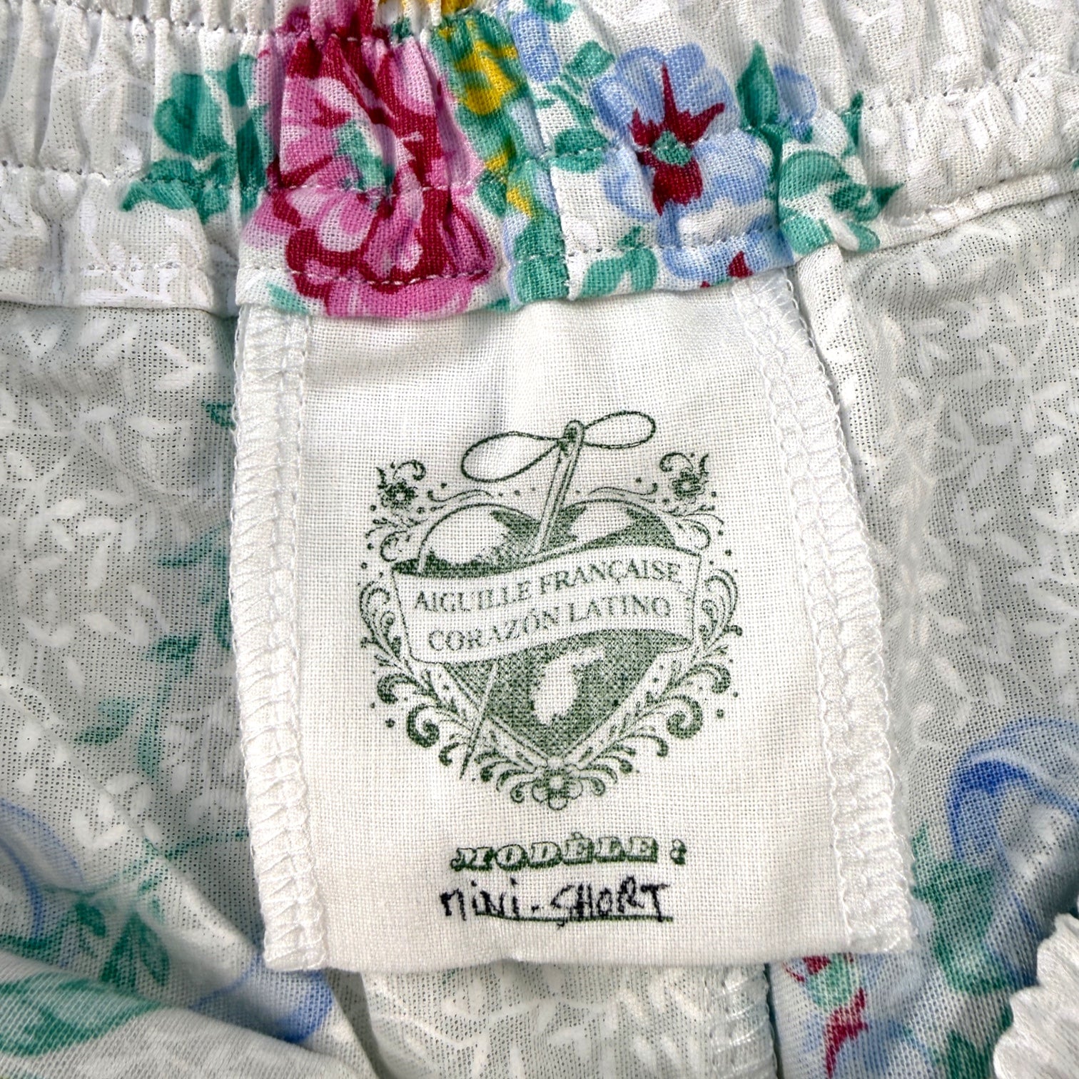 Mini-short Pivoines n°3 – Collection Fleurs – Quintín