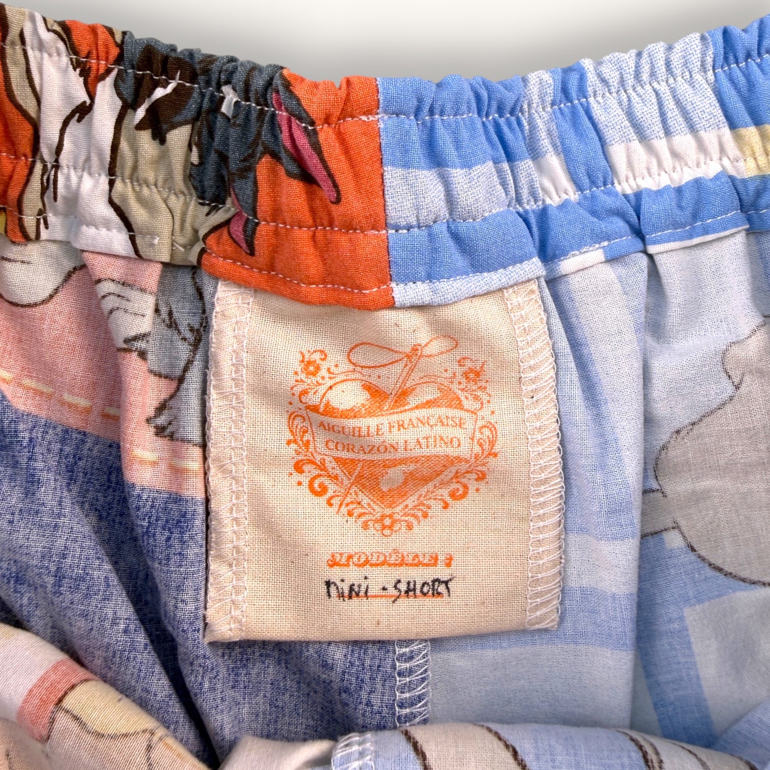 Mini-short Belle et le Clochard n°2 – Pop Culture – Quintín