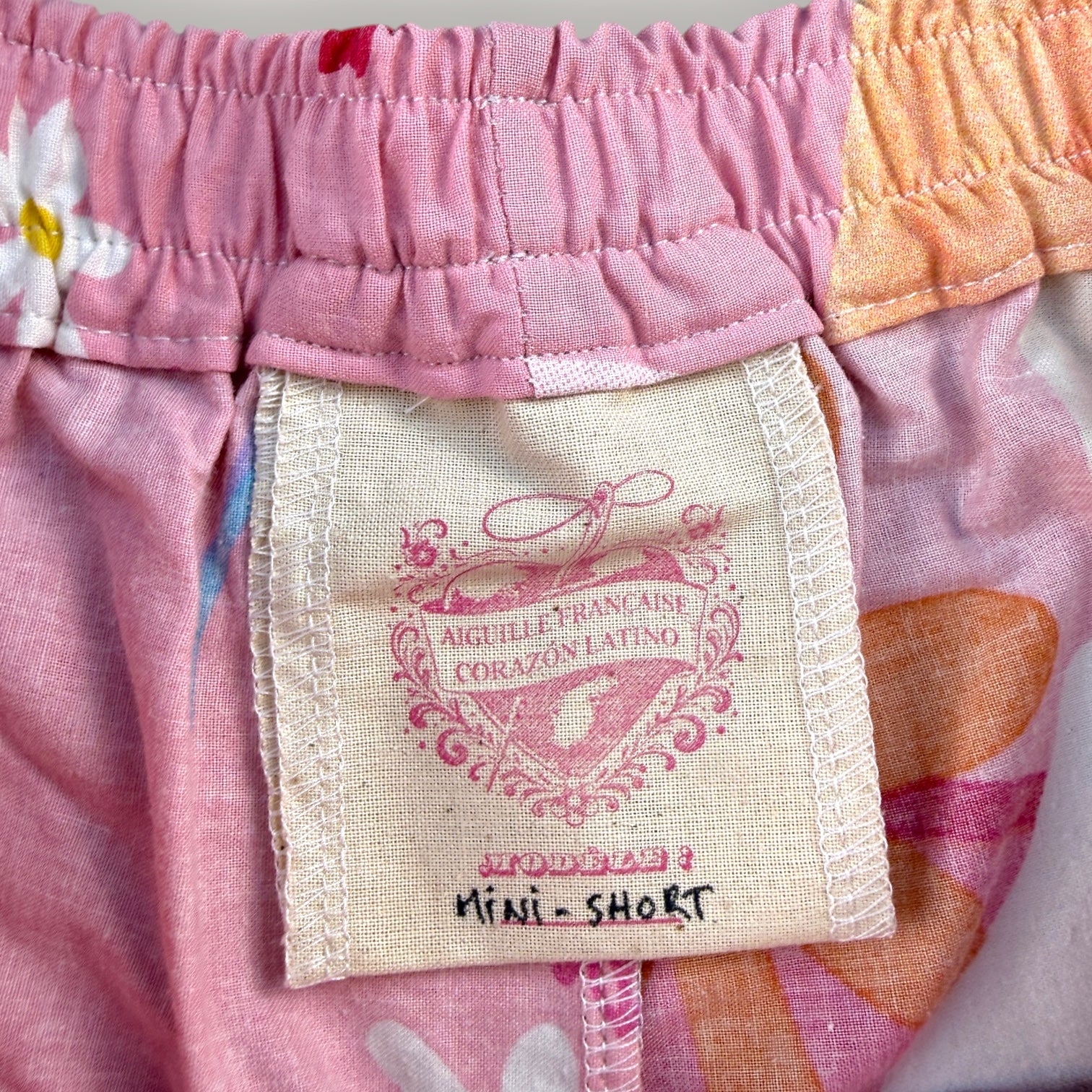 Mini-short Barbie Rose – Pop Culture & Rose Bonbon – Quintín