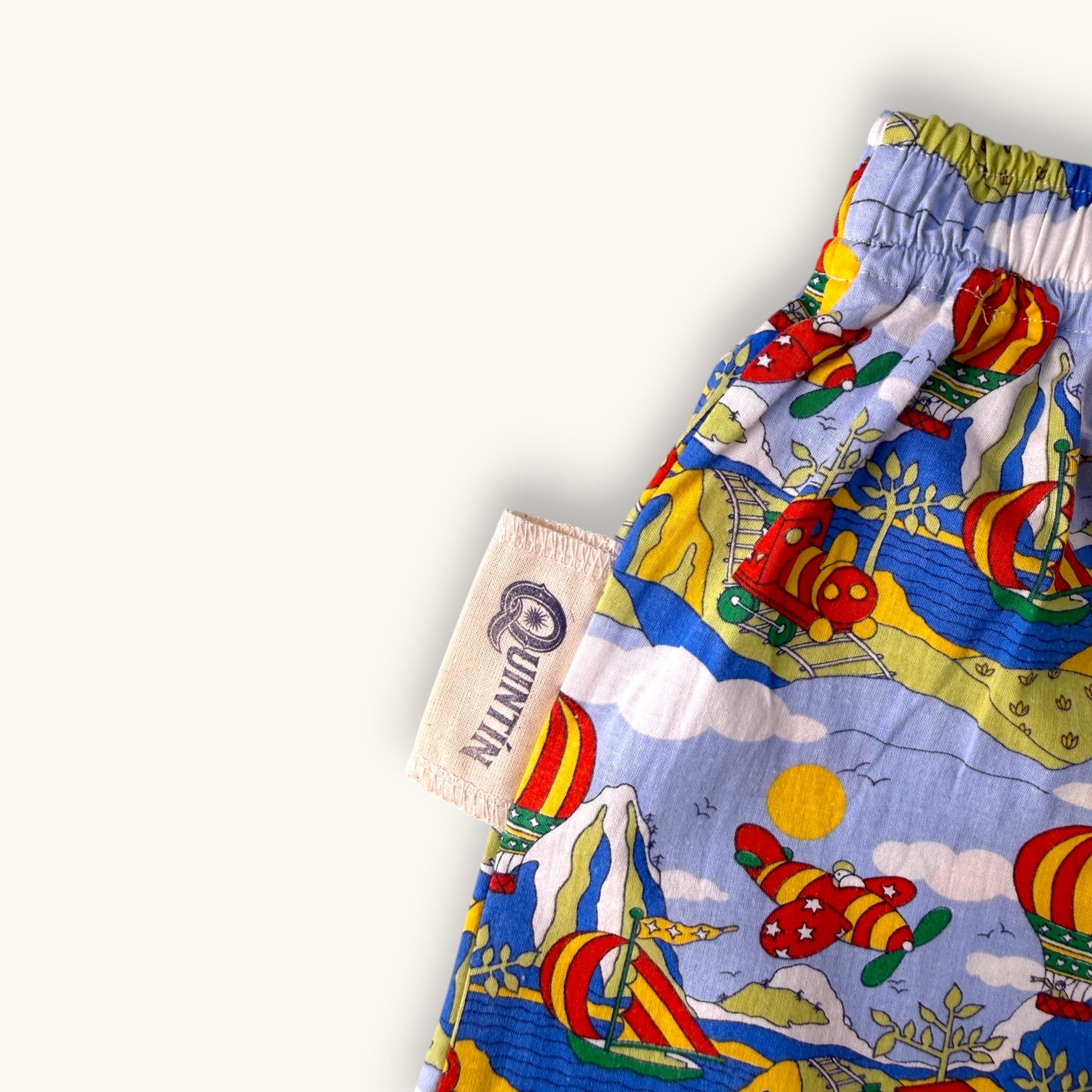 Mini-short Montgolfières Vintage – Collection Pop Culture – Quintín