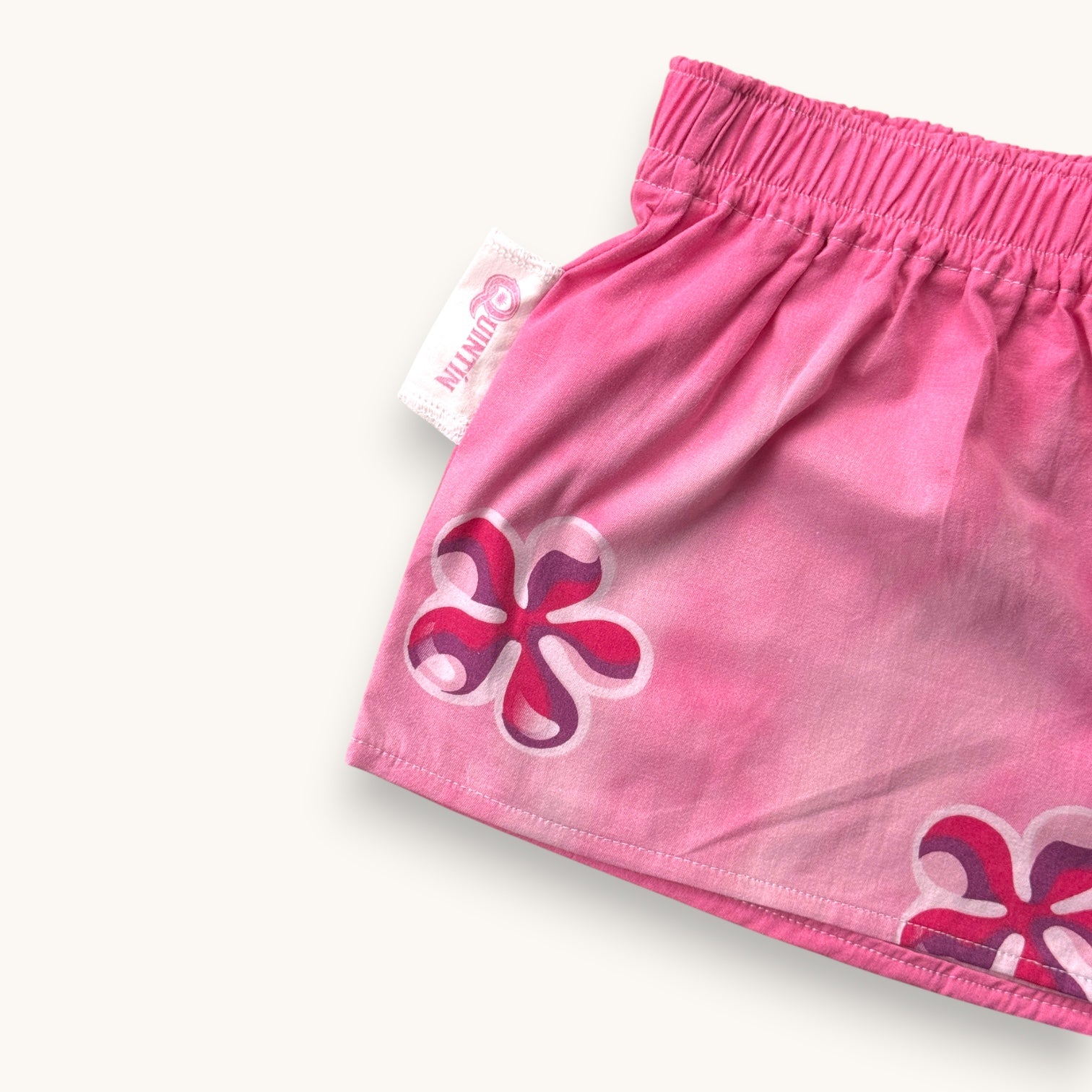 Mini-short Âge 2 Glace Rose n°4 – Pop Culture & Rose Bonbon – Quintín