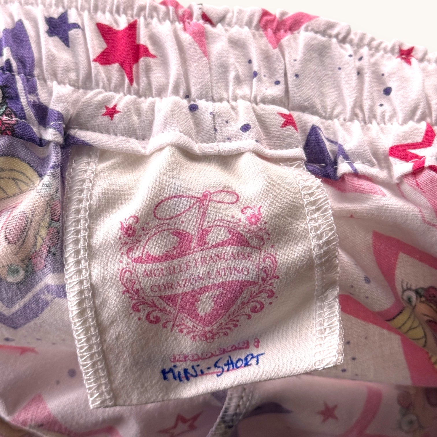 Mini-short Âge 2 Glace Rose n°3 – Pop Culture & Rose Bonbon – Quintín