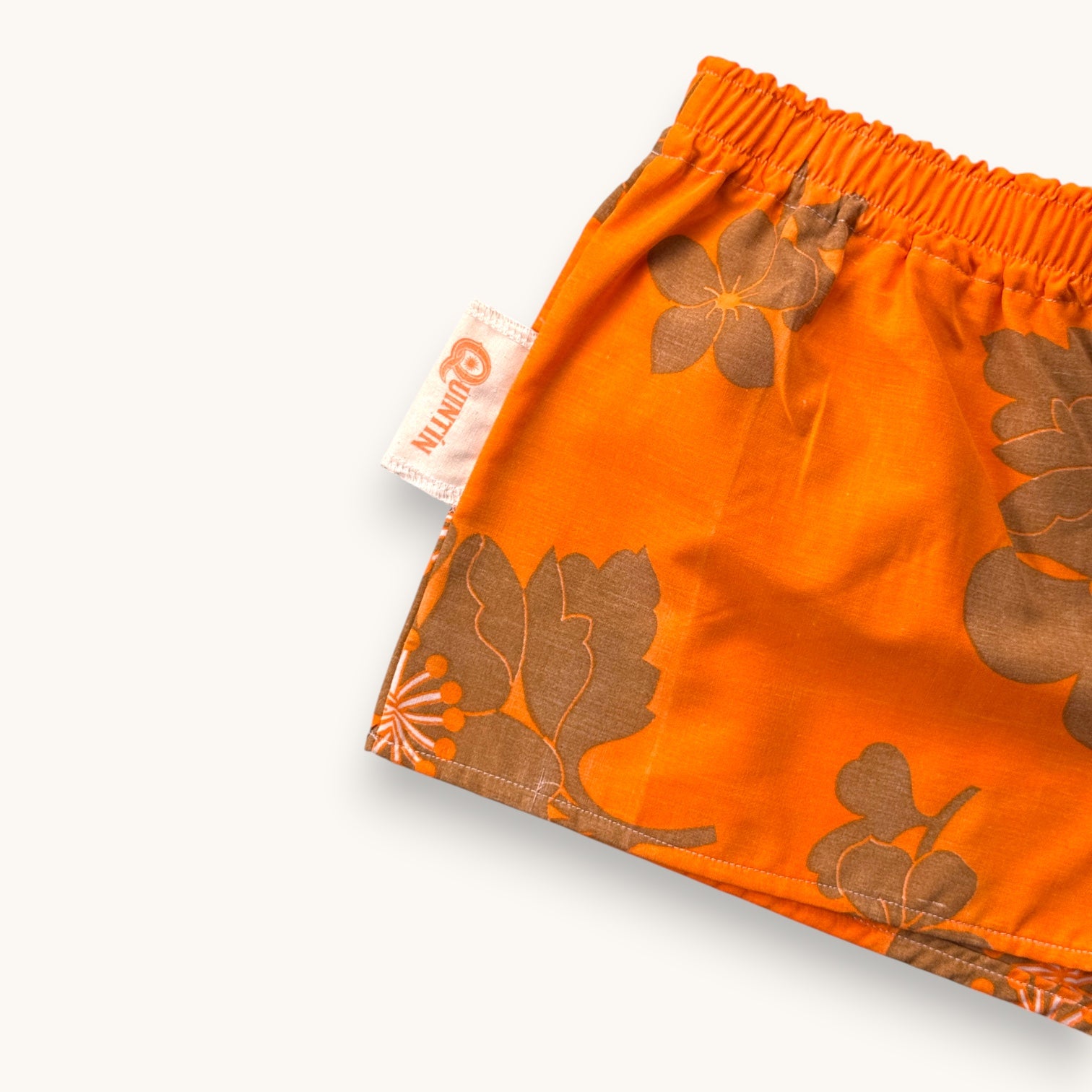 Mini-short Fleurs Seventies Caravane – Collections Fleurs & Années 70 – Quintín