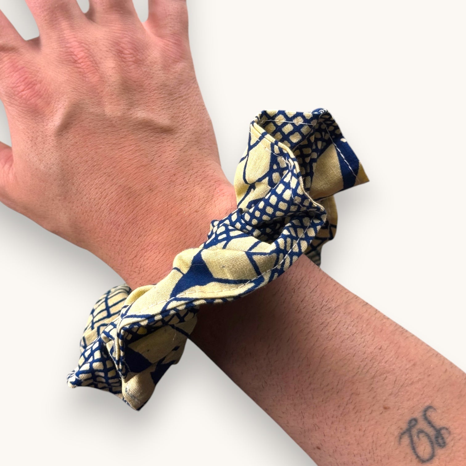 Maxi-Chouchou Wax Rubik Cube Bleu Vintage fait main upcyclé – Quintín
