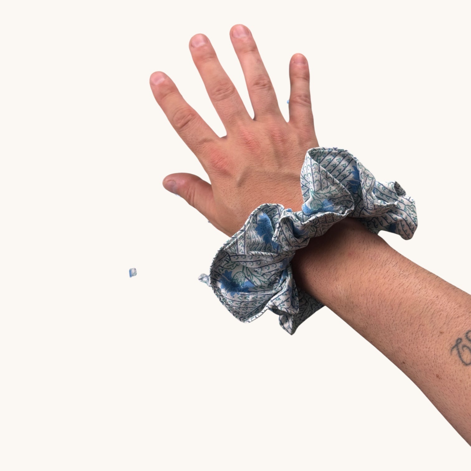 Maxi-Chouchou Block Print Bleu Bohème fait main upcyclé – Quintín