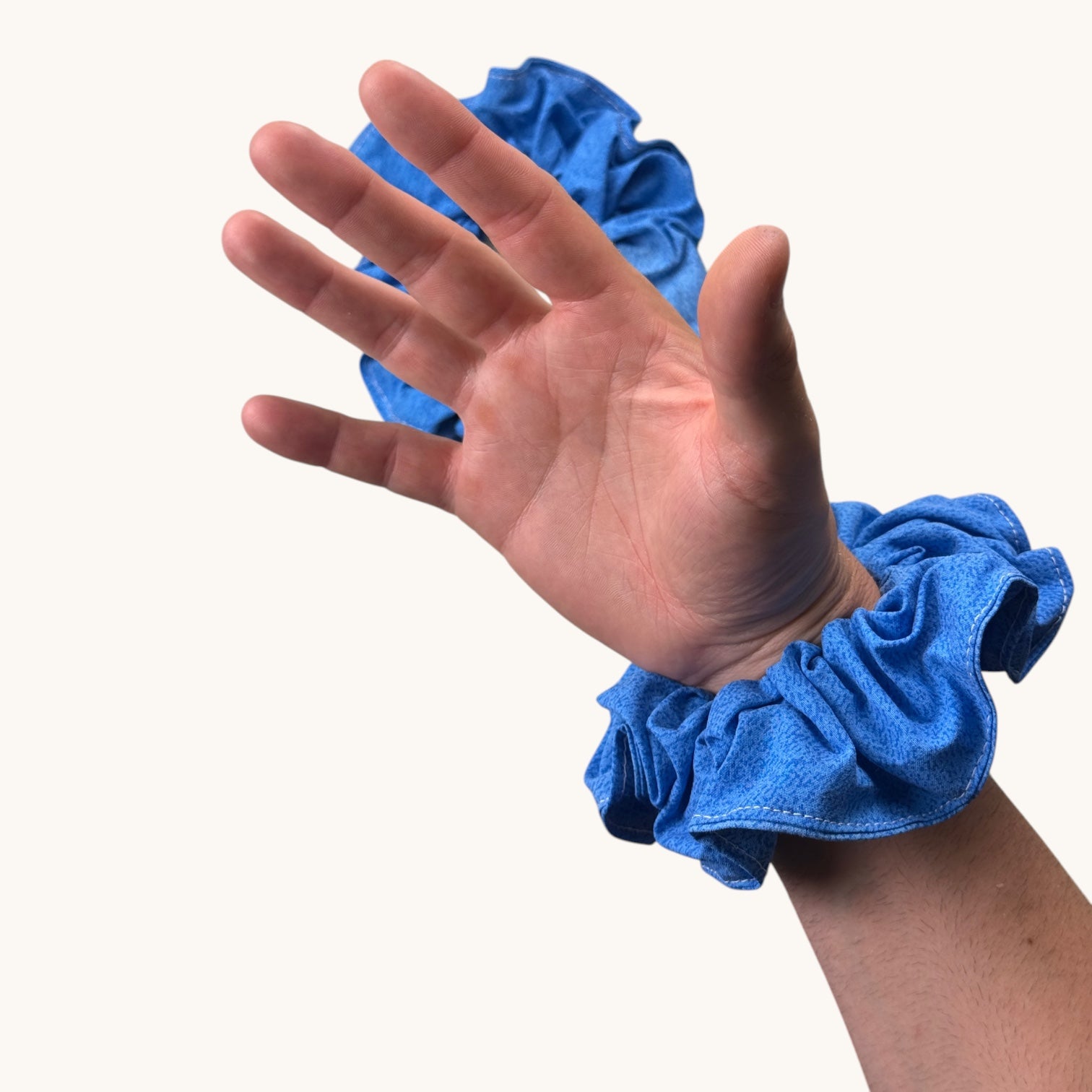 Maxi-Chouchou Bleu Azur Uni fait main upcyclé – Quintín