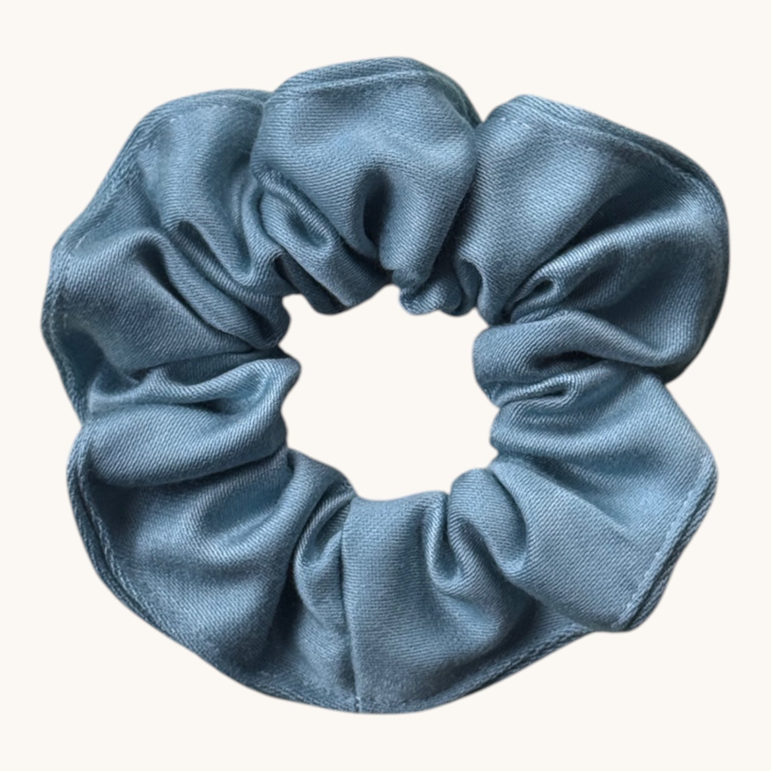 Maxi-Chouchou Satin Bleu Acier fait main upcyclé – Quintín