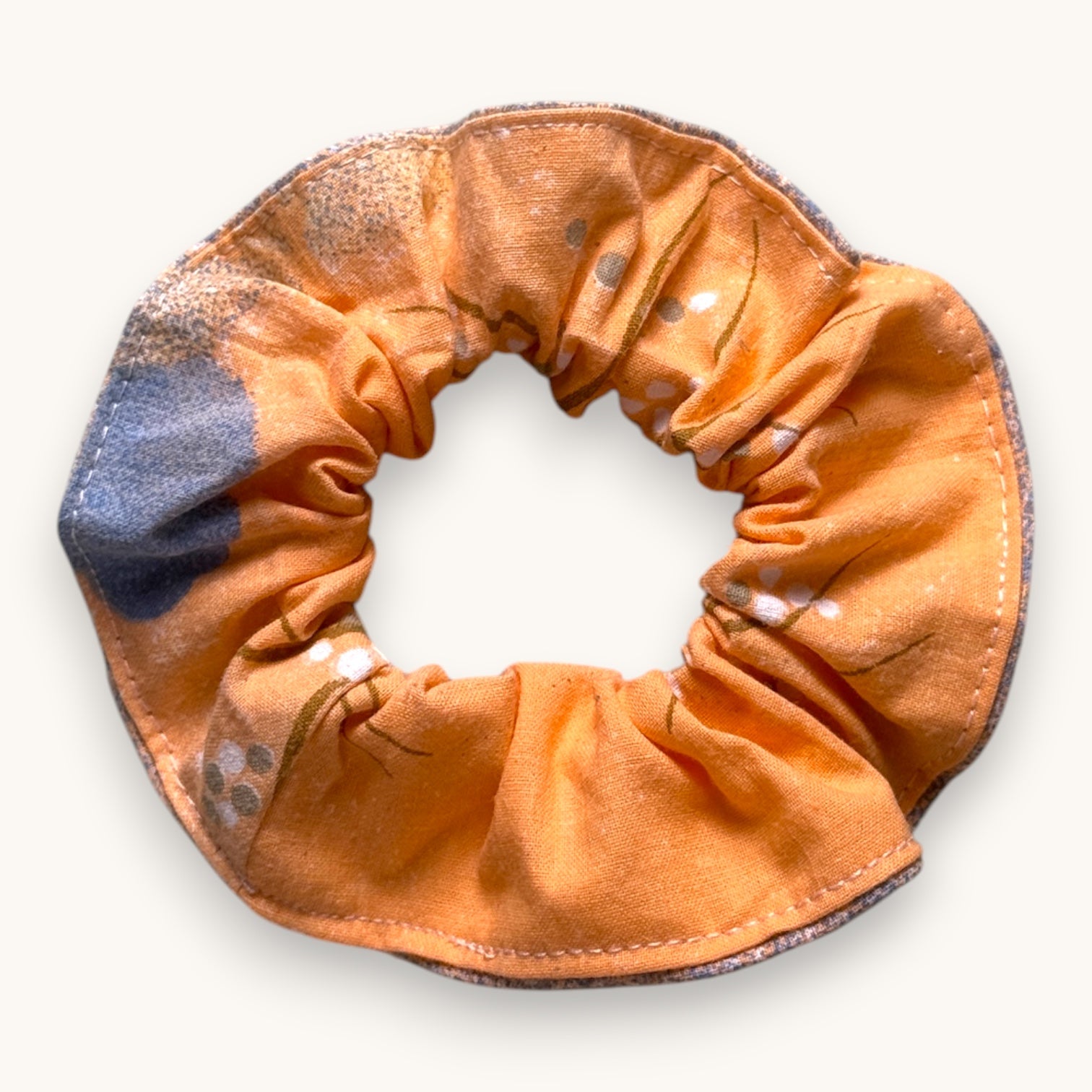 Chouchou Terracotta Fleuri fait main upcyclé – Quintín