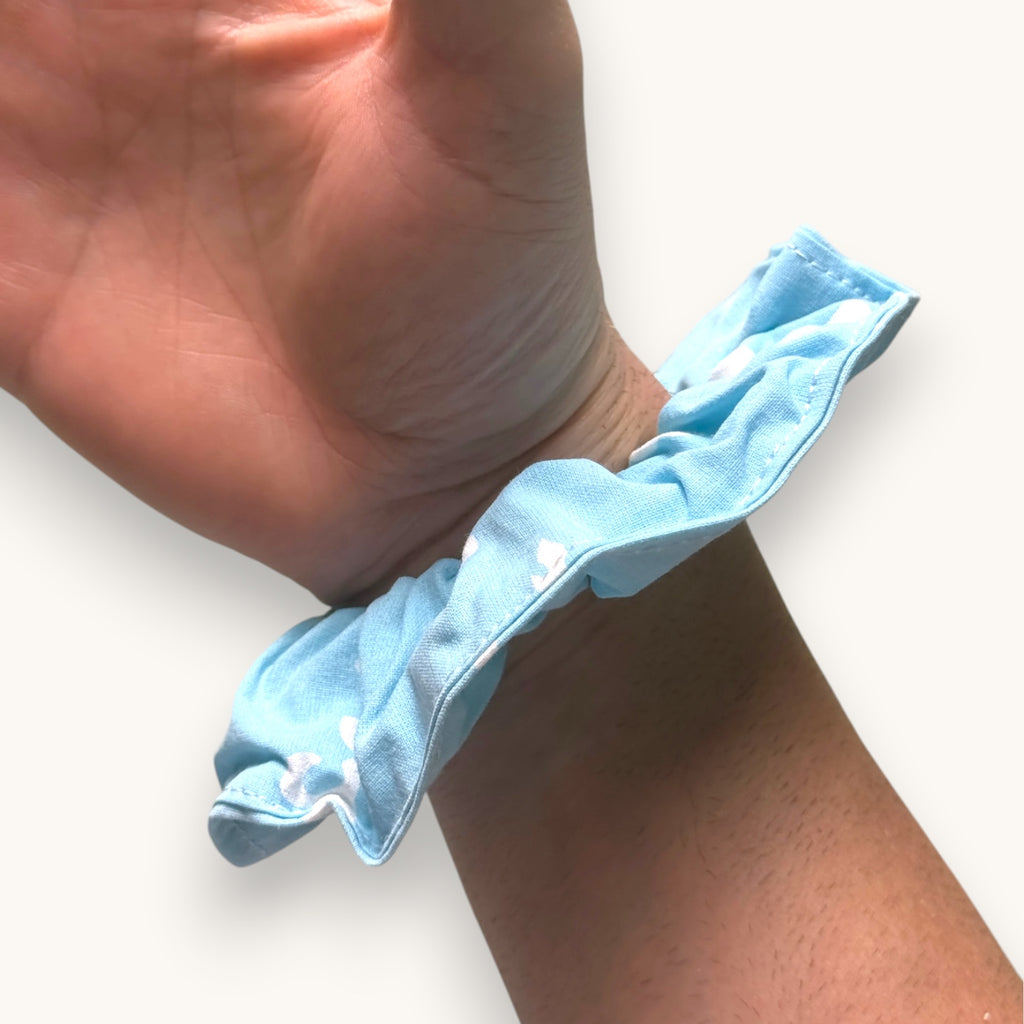 Chouchou Ciel Bleu fait main upcyclé – Quintín