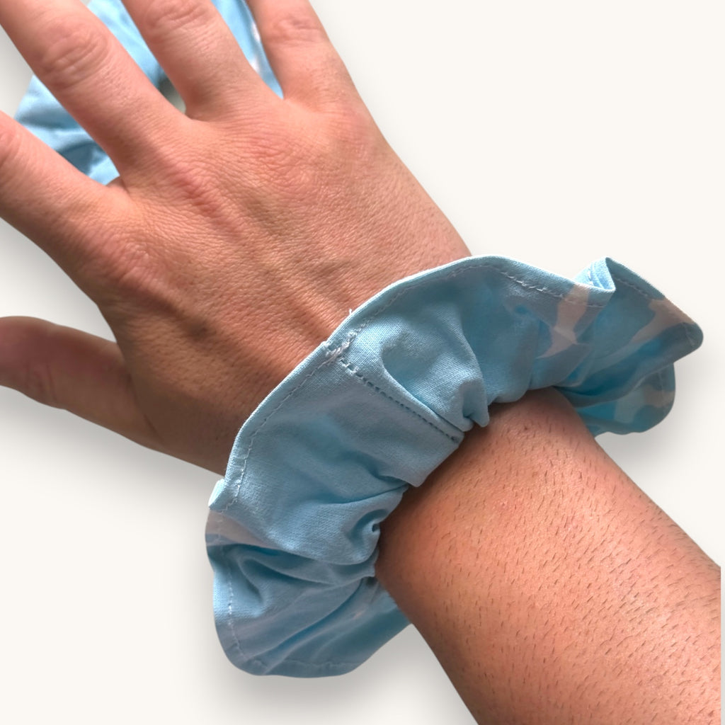 Chouchou Ciel Bleu fait main upcyclé – Quintín
