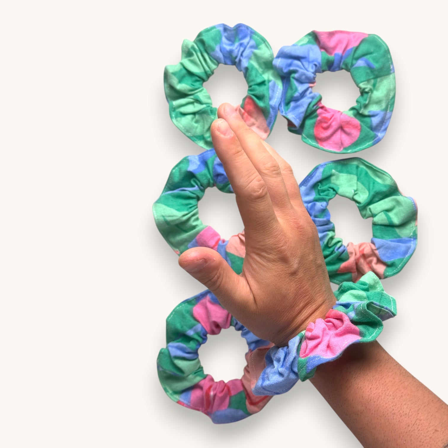 Chouchou Fleurs Aquarelle fait main upcyclé – Quintín